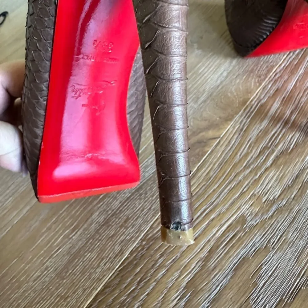 Christian Louboutin details features